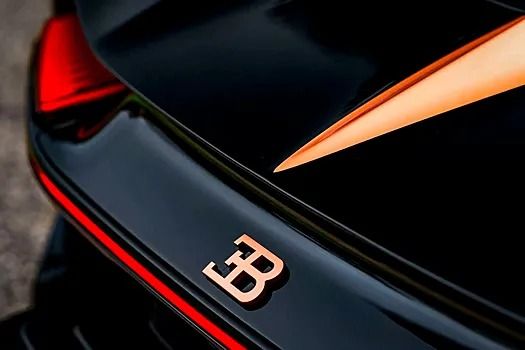 "Bugatti" 2024-cü ildə yeni hibrid hiperkar buraxacaq
