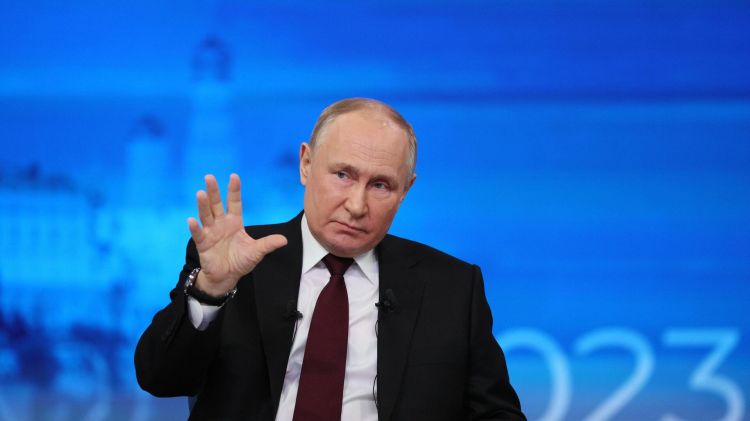 "Rusiyanın NATO silahlarından daha üstün silahları var" - Putin