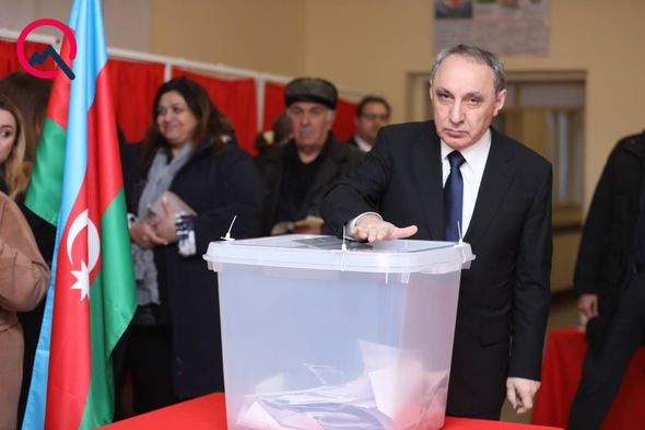 Kamran Əliyev də səs verdi Kamran Əliyev də səs verdi