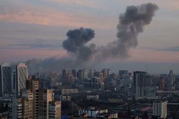 Kiyev də daxil olmaqla Ukraynanın böyük şəhərlərinə raket hücumları olub - VİDEO