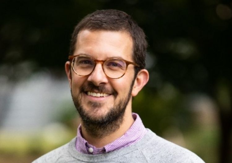 Moskva məhkəməsi “Meta”nın mətbuat katibini  qiyabi həbs edib Moskva məhkəməsi “Meta”nın mətbuat katibini  qiyabi həbs edib