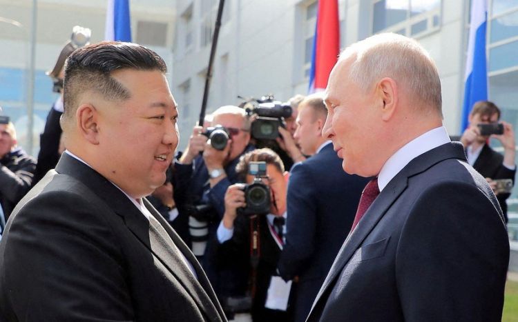 Putin Kim Çen Ina avtomobil hədiyyə edib