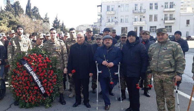 Qarabağ qaziləri Xocalı soyqırımı abidəsini ziyarət ediblər