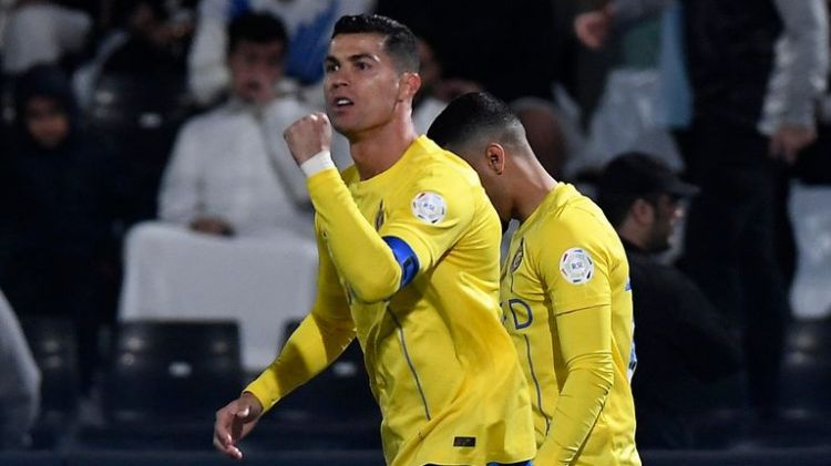 Messinin fanatlarına nalayiq hərəkət edən Ronaldonu hansı cəza gözləyir? - VİDEO