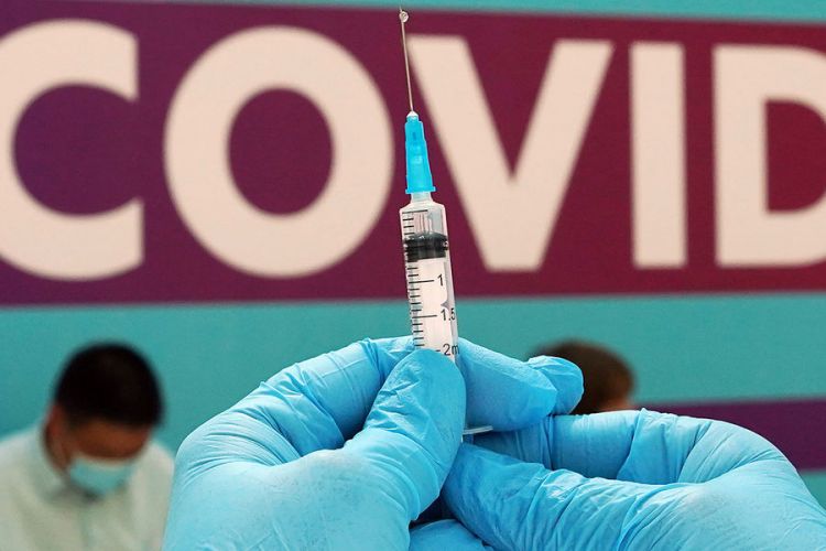 Almaniyada kişi COVID-19-a qarşı 217 dəfə vaksin vurdurub