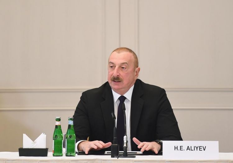 İlham Əliyev XI Qlobal Bakı Forumunda iştirak edir