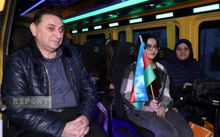 Füzulidə daha 35 ailəyə mənzillərinin açarları təqdim olunub - YENİLƏNİB Füzulidə daha 35 ailəyə mənzillərinin açarları təqdim olunub - YENİLƏNİB