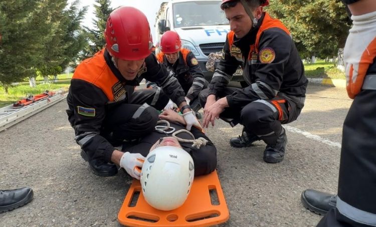FHN-in Cənub Regional Mərkəzi təlim keçirdi - FOTO FHN-in Cənub Regional Mərkəzi təlim keçirdi - FOTO