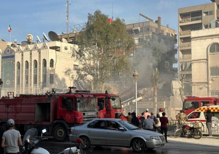 İranın Dəməşqdəki səfirliyinə edilən hava hücumunda  6 nəfər ölüb İranın Dəməşqdəki səfirliyinə edilən hava hücumunda  6 nəfər ölüb