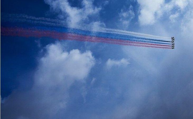 NATO səmasında RUSİYA BAYRAĞI: belə səhvə kim yol verib? - FOTO NATO səmasında RUSİYA BAYRAĞI: belə səhvə kim yol verib? - FOTO