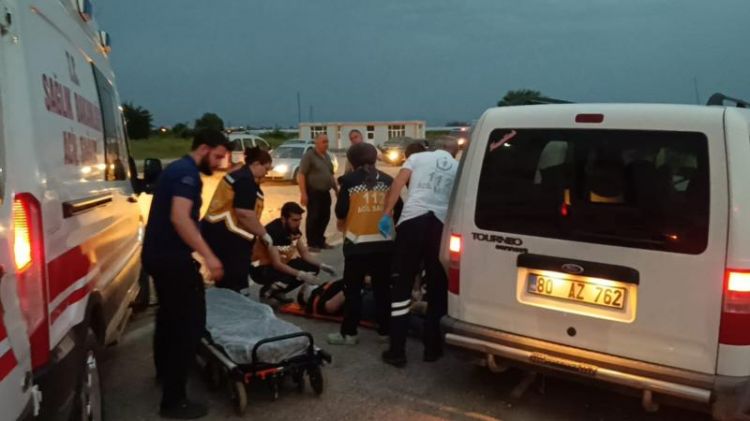 Adanada iki avtomobili toqquşdu: Ölən və yaralananlar var