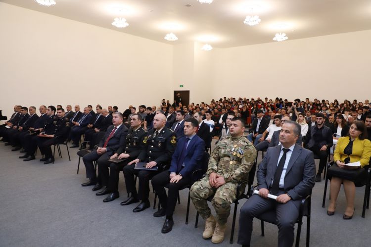 Dövlət Xidməti Lənkəranda gənclərlə görüş keçirib - FOTO Dövlət Xidməti Lənkəranda gənclərlə görüş keçirib - FOTO