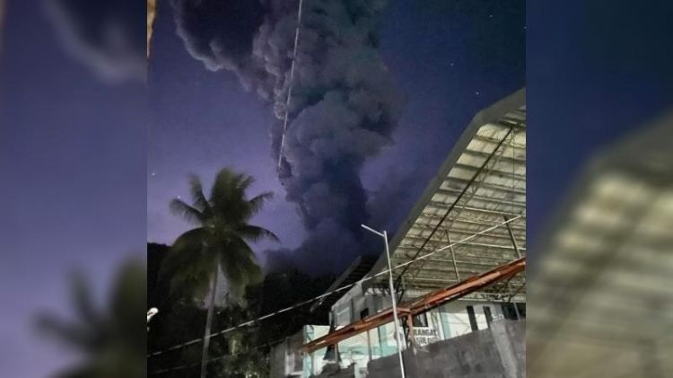 Filippində vulkan püskürməsi nəticəsində 800-ə yaxın insan təxliyyə edilib