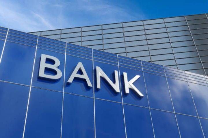 Bayram günlərində işləyəcək bank, poçt və valyuta dəyişmə məntəqələri açıqlandı  Bayram günlərində işləyəcək bank, poçt və valyuta dəyişmə məntəqələri açıqlandı