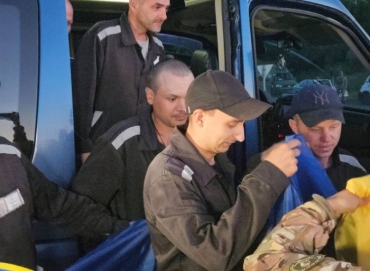 Rusiya əsirliyindən azad edilənlər arasında “Azovstal”ın 52 müdafiəçisi var