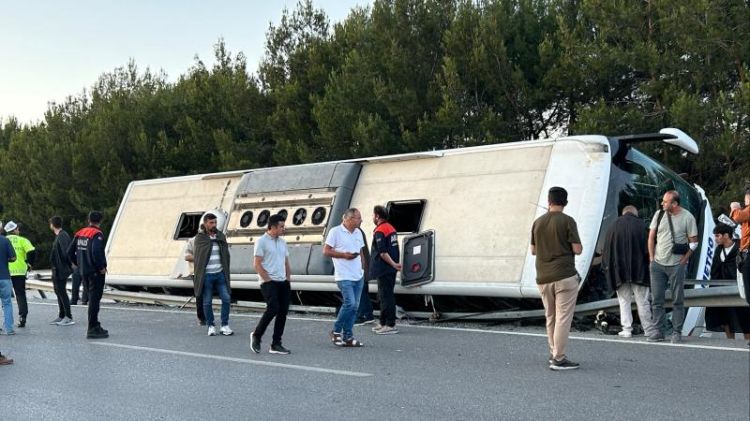 Türkiyədə sərnişin avtobusu aşıb, 11 nəfər yaralanıb