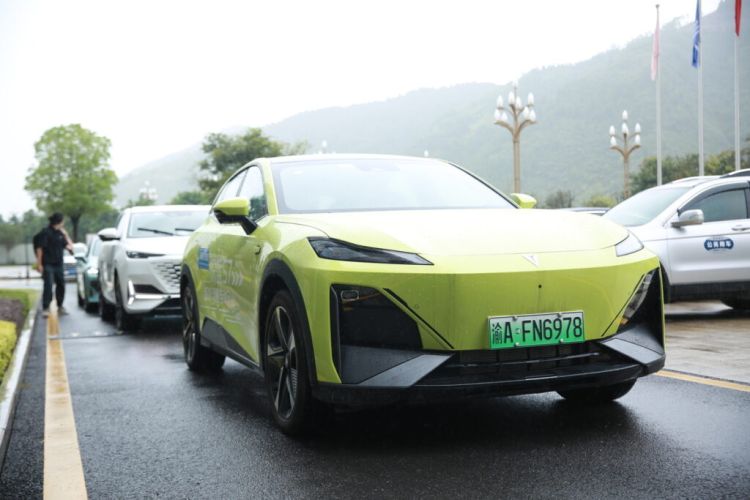 Avropa Çindən gələn elektromobillərə rüsum tətbiq etdi
