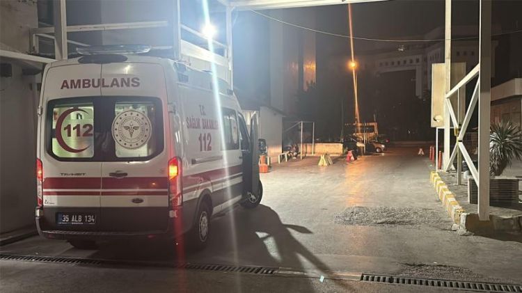 İzmirdə ov tüfəngindən açılan atəşlə 7 nəfər yaralanıb İzmirdə ov tüfəngindən açılan atəşlə 7 nəfər yaralanıb