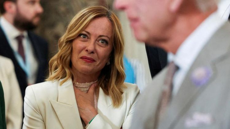 İtaliyada baş nazirin boyuna lağ edən jurnalistə təzminat cəzası verilib İtaliyada baş nazirin boyuna lağ edən jurnalistə təzminat cəzası verilib