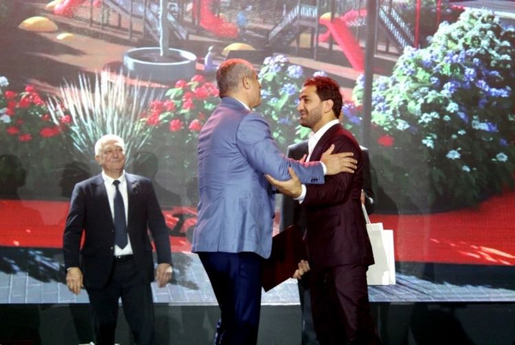 Olimpiya çempionu olan cüdoçulara mənzillər hədiyyə olundu Olimpiya çempionu olan cüdoçulara mənzillər hədiyyə olundu