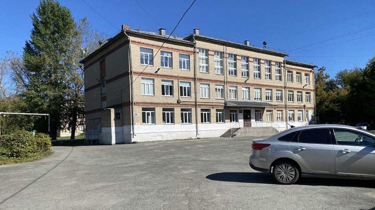 Rusiyada şagirdlərə və müəllimlərə hücum edən məktəbli saxlanılıb Rusiyada şagirdlərə və müəllimlərə hücum edən məktəbli saxlanılıb