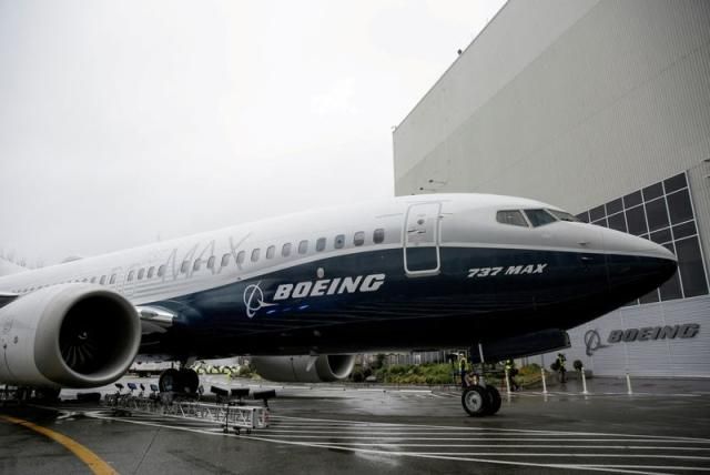 “Boeing” on minlərlə işçisini müvəqqəti ixtisar edəcək