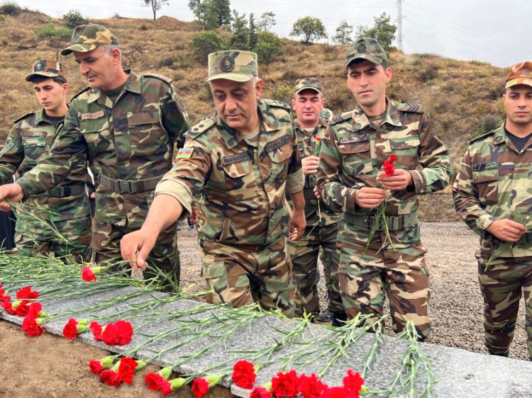 Zəngilanda şəhidlərin məzarları ziyarət olunub