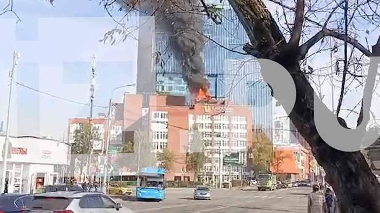 Moskvanın şimalında mehmanxanada yanğın baş verib -  VİDEO Moskvanın şimalında mehmanxanada yanğın baş verib -  VİDEO