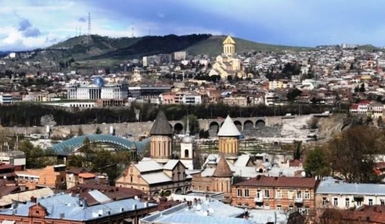 Tiflis Osetiya və Abxaziyanın müstəqilliyini tanıyır?