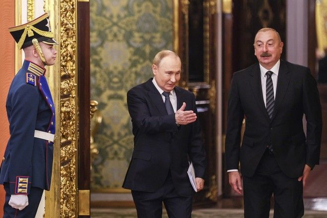 Politoloq Putinlə Əliyev arasındakı yaxın münasibətin səbəblərini AÇIQLADI