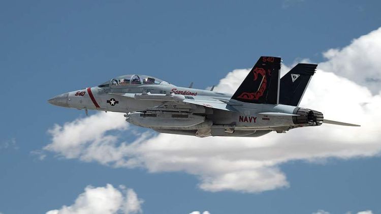 ABŞ Hərbi Dəniz Qüvvələrinə məxsus təyyarə qəzaya uğrayıb ABŞ Hərbi Dəniz Qüvvələrinə məxsus təyyarə qəzaya uğrayıb