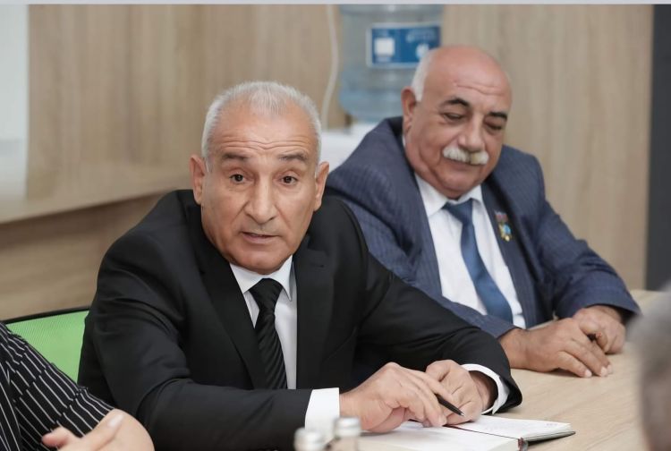 "Rəhmətə gedən qazinin pensiyası birbaşa onun həyat yoldaşına verilsin" -  Asəf Əliyev "Rəhmətə gedən qazinin pensiyası birbaşa onun həyat yoldaşına verilsin" -  Asəf Əliyev
