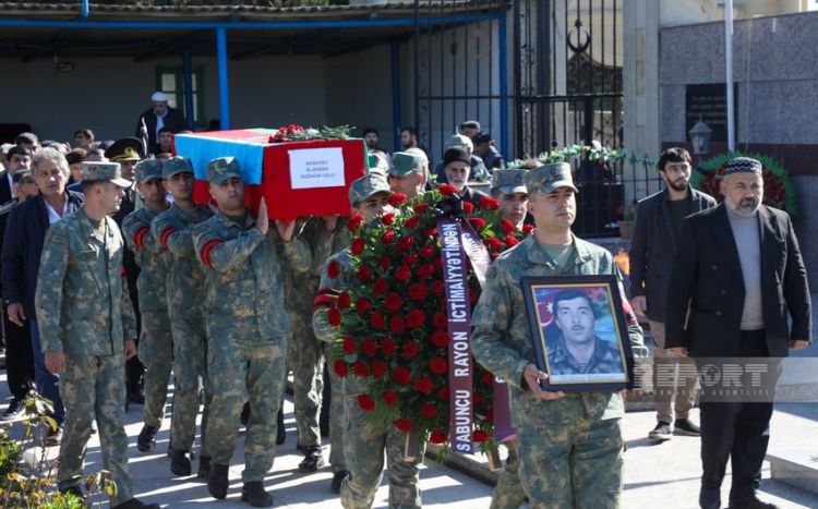 I Qarabağ müharibəsinin şəhidi Ələkbər Babayev dəfn edilib -  YENİLƏNİB - FOTO