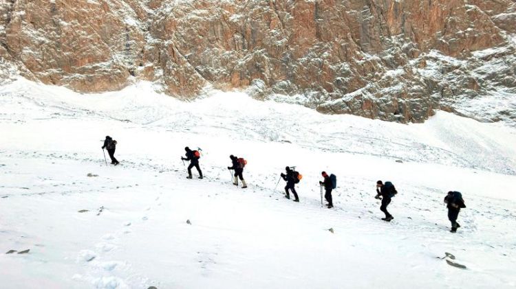 Türkiyədə Belarus əsilli iki bacı alpinistin axtarışları davam edir