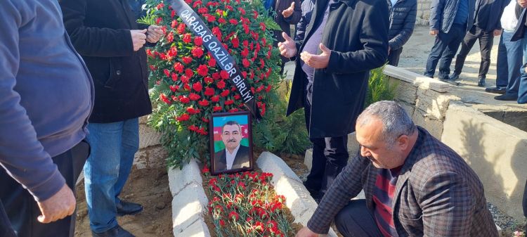 Vəfat edən qazi bu gün dəfn edildi - FOTOLAR Vəfat edən qazi bu gün dəfn edildi - FOTOLAR