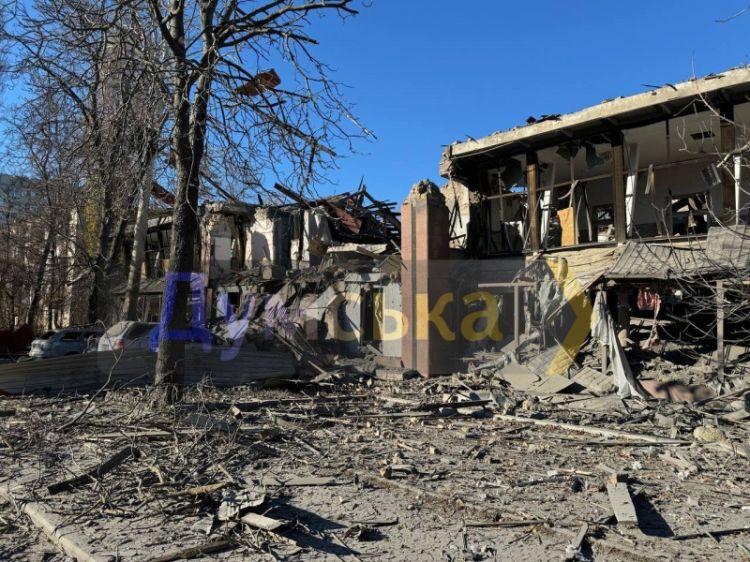 Rusiya Odessanın mərkəzinə hücum edib - FOTO