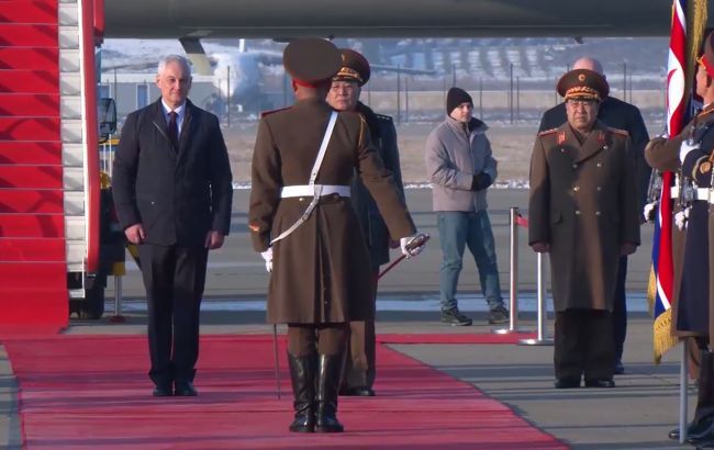 Rusiya Müdafiə Nazirliyinin rəhbəri KXDR-ə gedib - VİDEO Rusiya Müdafiə Nazirliyinin rəhbəri KXDR-ə gedib - VİDEO