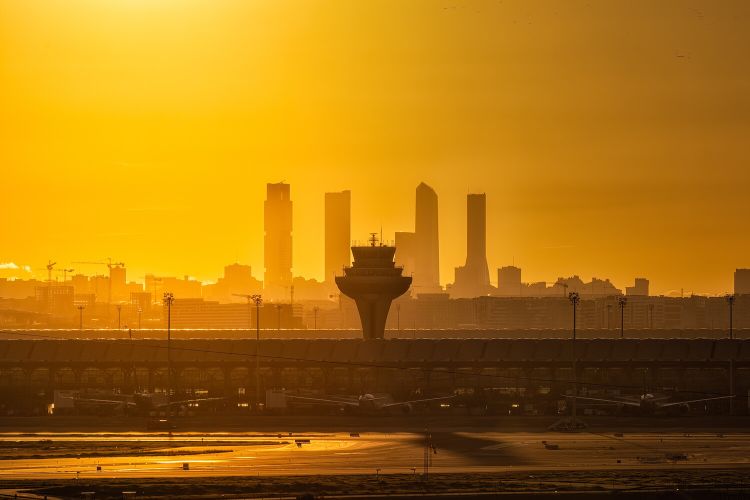 Madrid hava limanında radioaktiv maddə olan konteyner itib