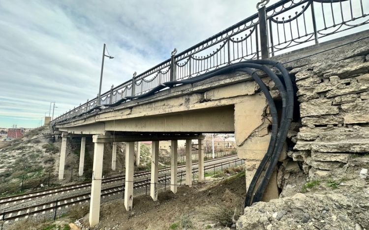 Sumqayıt şəhərini Saray qəsəbəsi ilə birləşdirən körpü sökülür