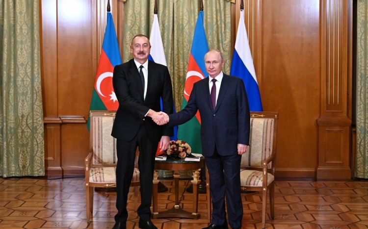 Vladimir Putin İlham Əliyevi təbrik edib