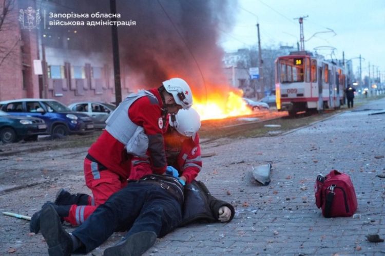 Zaporojyedə yaralıların sayı 30-a çatıb, ölən var - FOTO