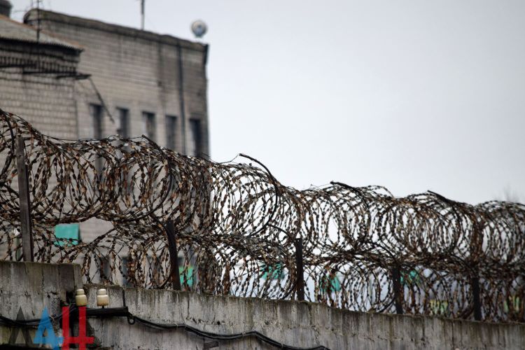 Rusiyada üç "Azov"çuya 25 ilə yaxın həbs cəzası verilib Rusiyada üç "Azov"çuya 25 ilə yaxın həbs cəzası verilib