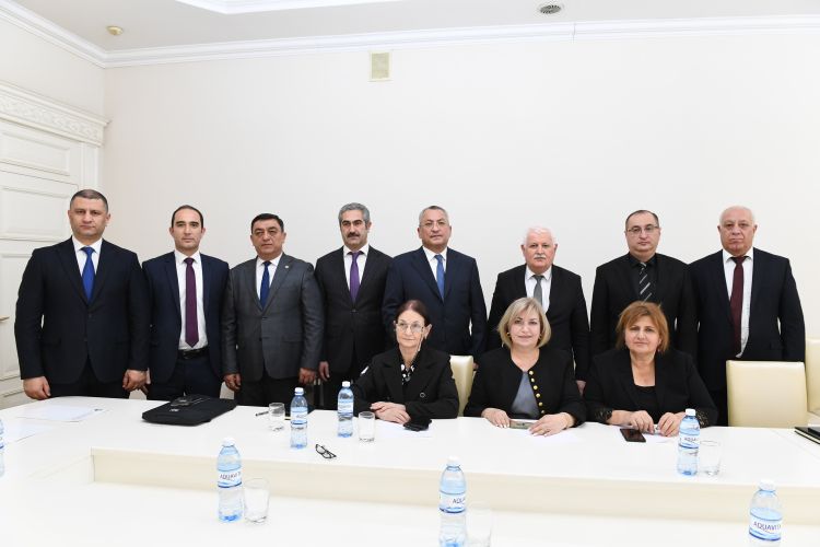 Dövlət Komitəsi yanında İctimai Şuranın cari ildə ilk iclası keçirilib Dövlət Komitəsi yanında İctimai Şuranın cari ildə ilk iclası keçirilib