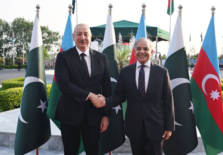 Azərbaycan ilə Pakistan arasında imzalanmış sənədlərin mübadiləsi olub - Yenilənib Azərbaycan ilə Pakistan arasında imzalanmış sənədlərin mübadiləsi olub - Yenilənib