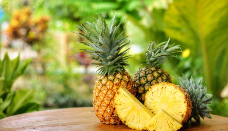 Kimlər ananas yeməməlidir?