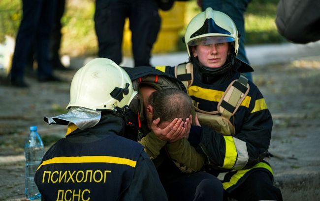 Rusiya Krivoy Roqu ballistik raketlə vurdu: çox sayda ölən və yaralanan var - FOTO Rusiya Krivoy Roqu ballistik raketlə vurdu: çox sayda ölən və yaralanan var - FOTO