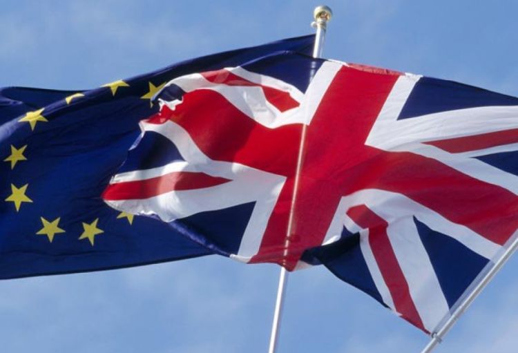 Britaniya Avropa İttifaqı ilə ərzaq standartlarına dair saziş imzalamağa yaxındır Britaniya Avropa İttifaqı ilə ərzaq standartlarına dair saziş imzalamağa yaxındır