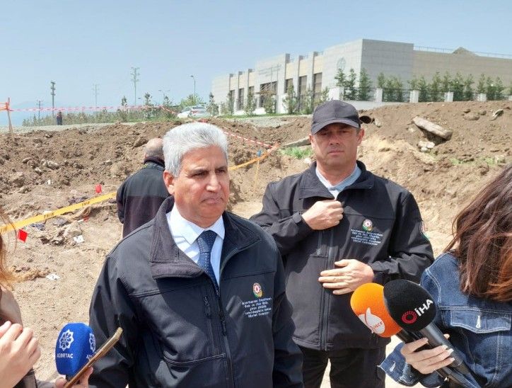 Eldar Səmədov: Kütləvi məzarlıqda tapılan meyit qalıqlarında işgəncə izləri var
