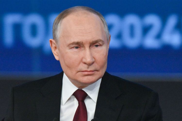 Putin Böyük Vətən müharibəsinə həsr olunan mahnılardan danışıb