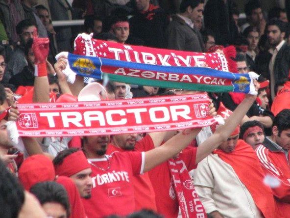 Təbrizin "Traktor" klubu adını tarixə yazdıra bilər